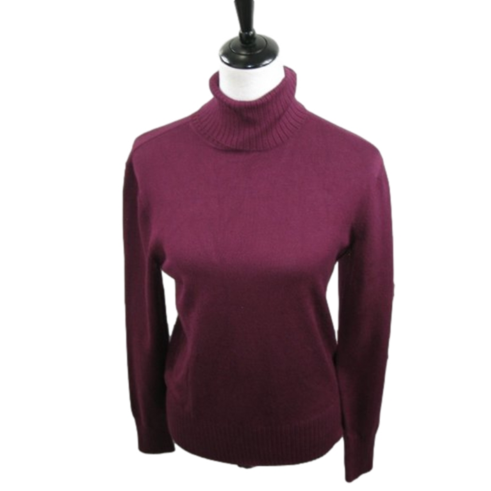 Time and Tru Burgandy Turtle Neck Sweater Size Medium